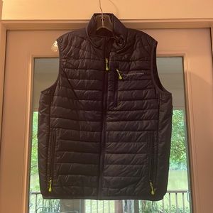 Vineyard vines vest